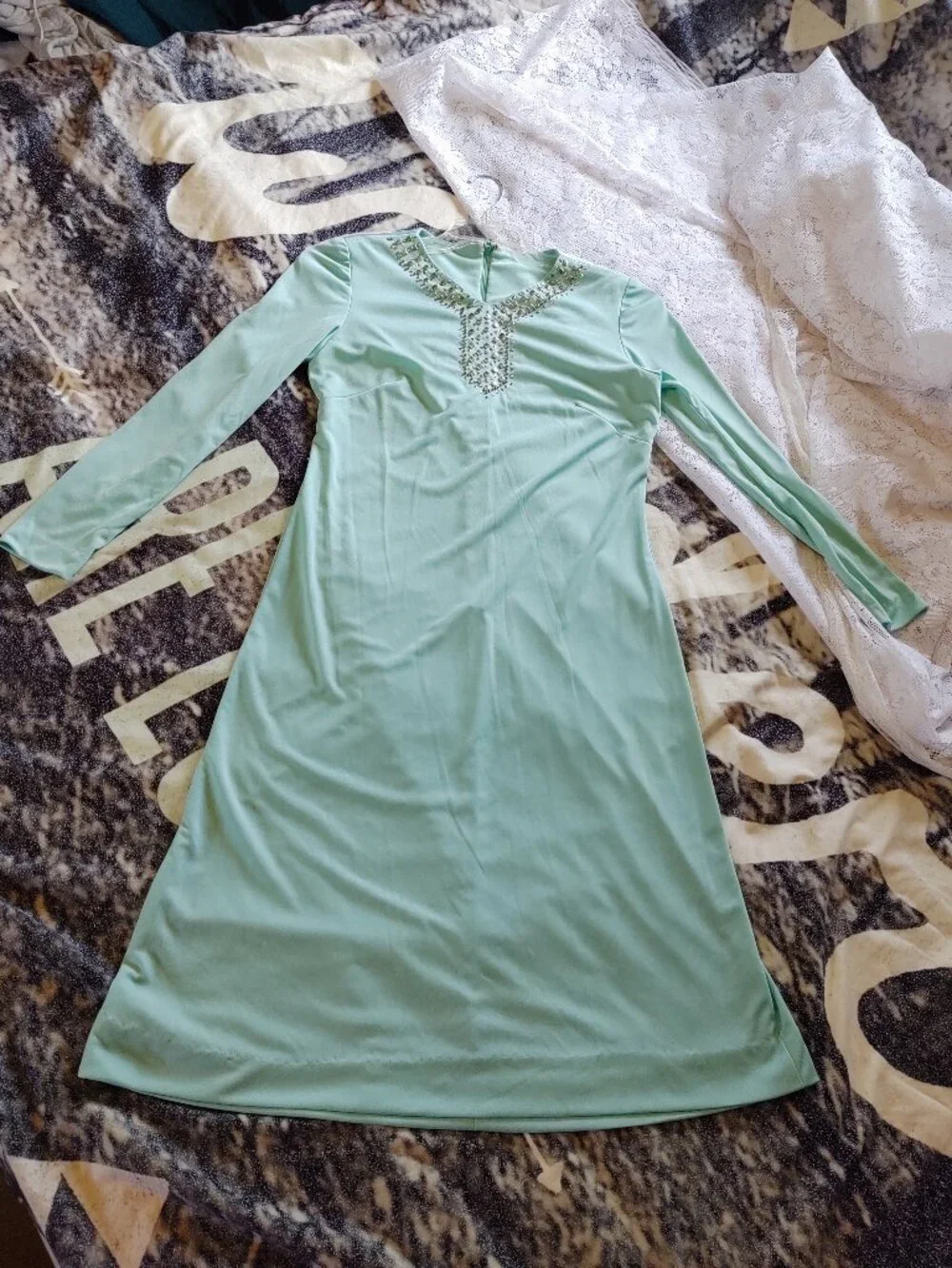 Vintage Mint Green Long Sleeve Midi Dress